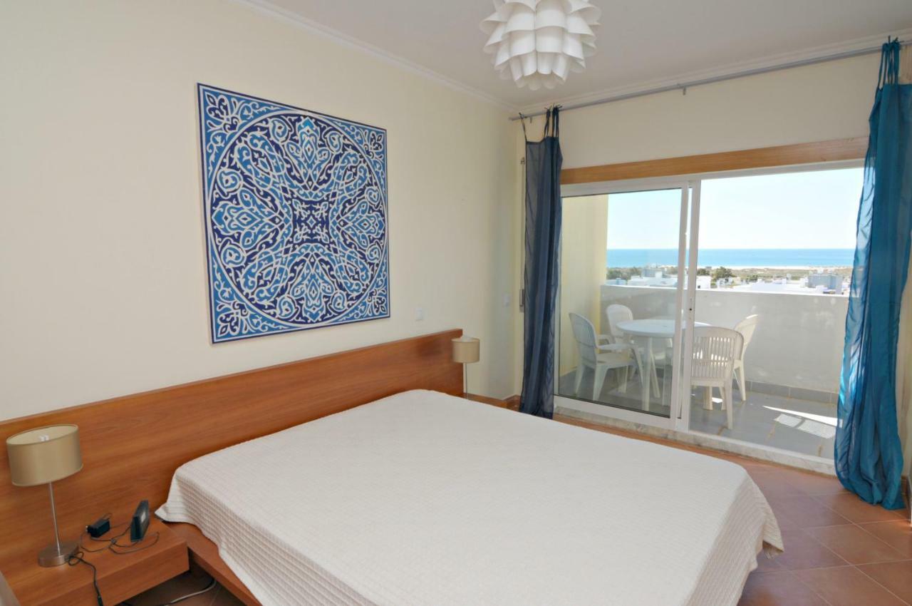 Vue Panoramique Sur Mer Condominio Do Mar Lagos Exteriör bild